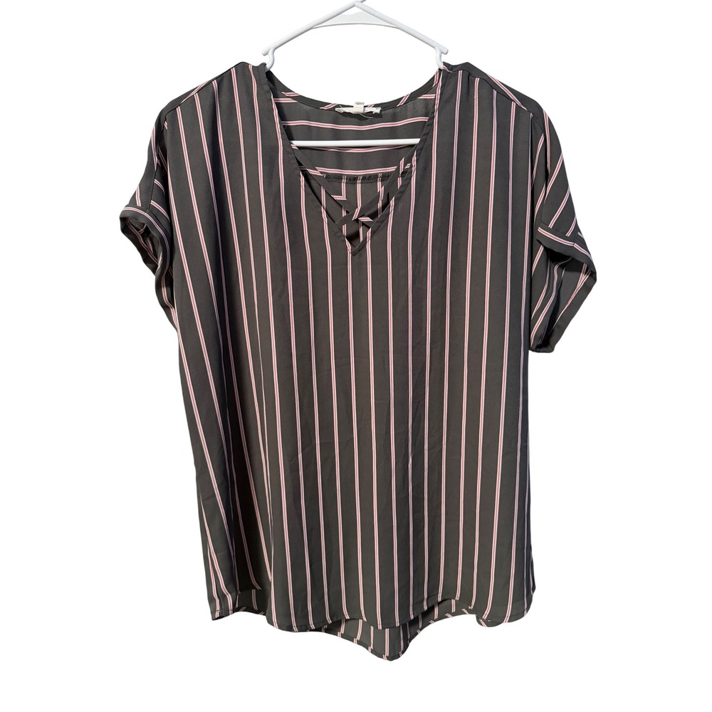 Maurices Blouse Womens Medium Grey Pink Stripedโ V-Neck Top